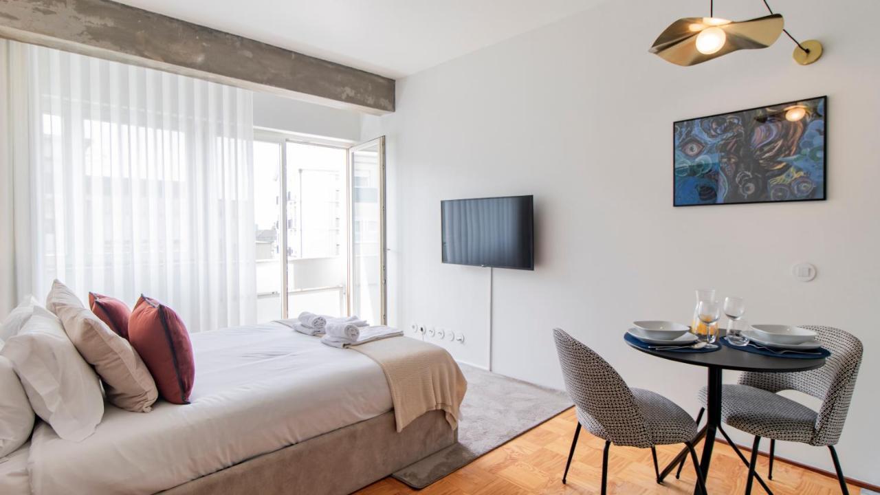 Ceuta Studio Apartments By Lovelystay 포르투 외부 사진