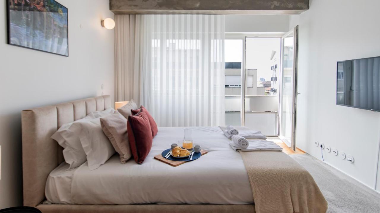 Ceuta Studio Apartments By Lovelystay 포르투 외부 사진