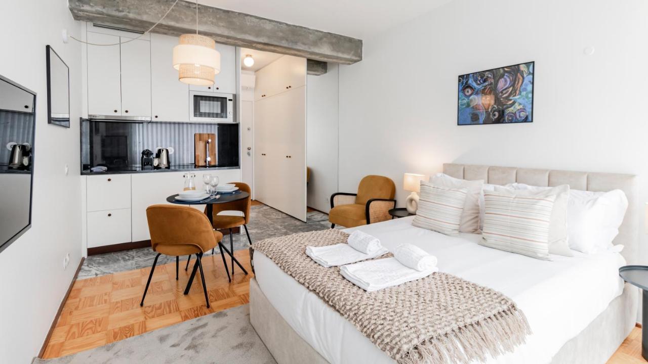 Ceuta Studio Apartments By Lovelystay 포르투 외부 사진